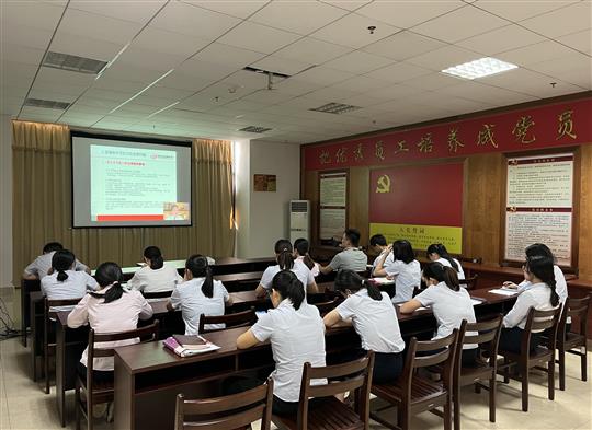 PG集团有限公司
组织参加疫情常态化下建筑企业经营管理风险管控培训